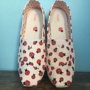 Like New Limited Edition Ladybug Love Toms